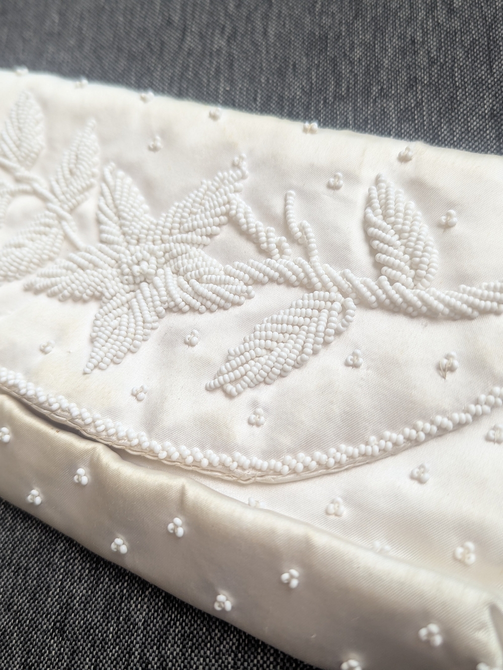Elegant Ivory Beaded Clutch - Women Bags